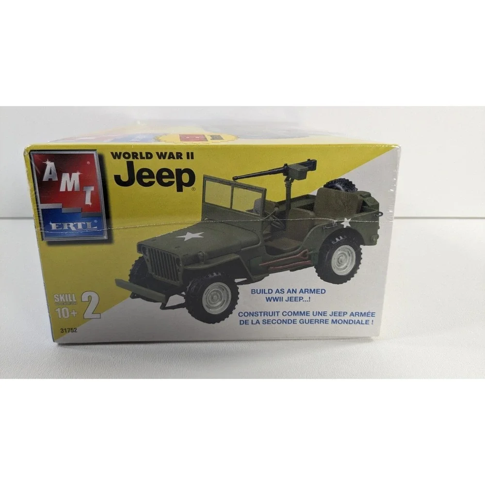 AMT Ertl Hogan's Heroes World War II Jeep 1/25 Scale Model Kit 31752 Sealed